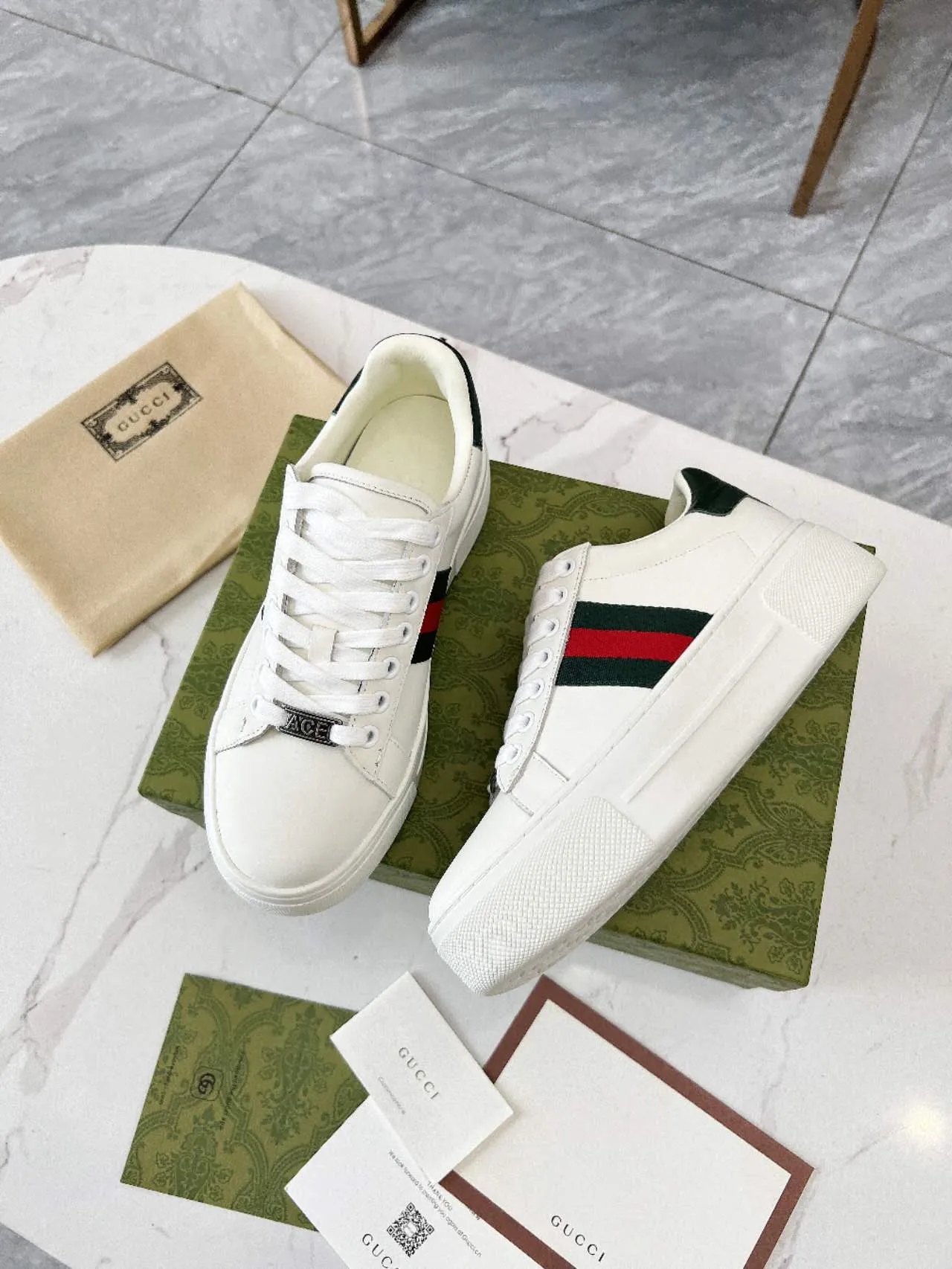 👟👟Ex-factory price 460👟👟 Men's model +10 Gucci/Gucci new thick-soled white shoes. Rubber outsole, fabric: ribbon cowhide, cowhide lining, cowhide feet, 35-45 factory